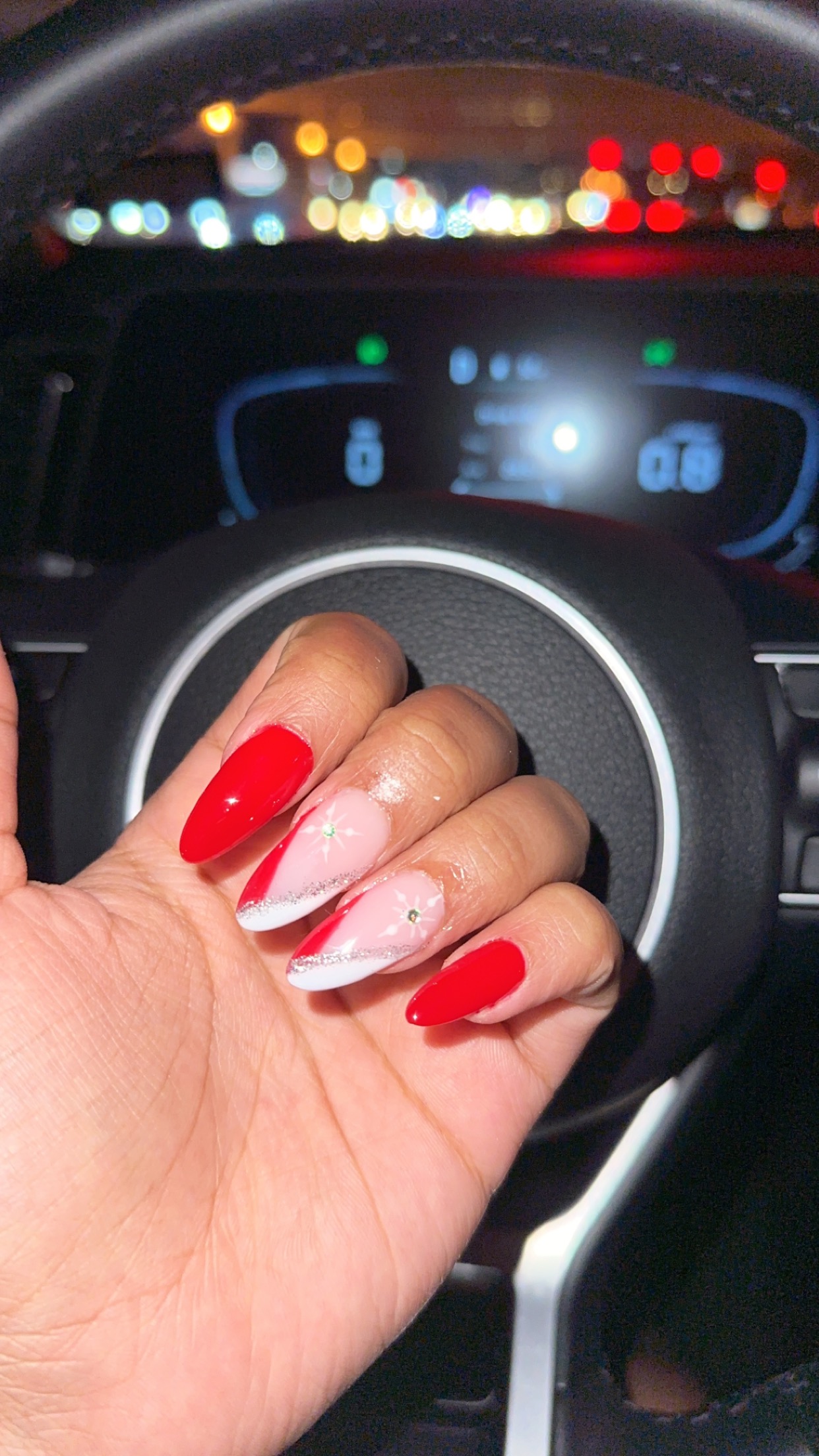 Nails — photo 1