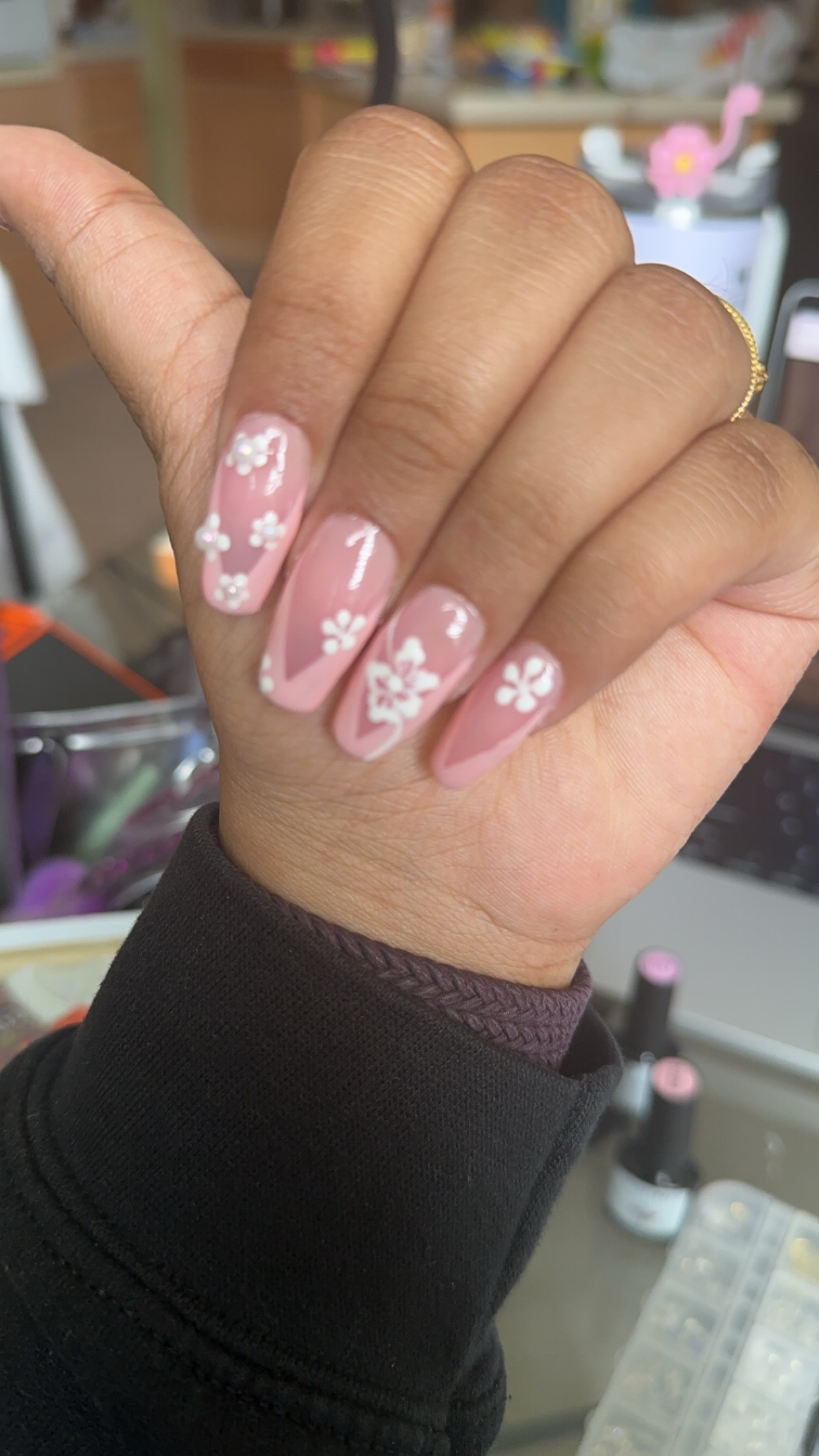 Nails — photo 3